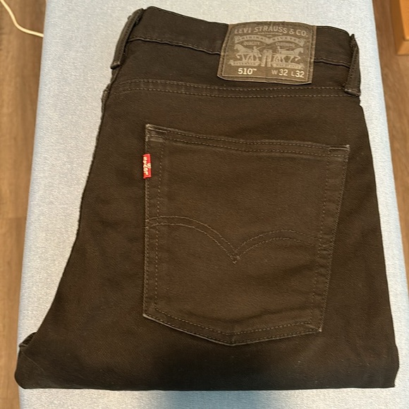 Levi's 510 Skinny Fit Men's Jeans in Black (32x29) - Picture 3 of 6
